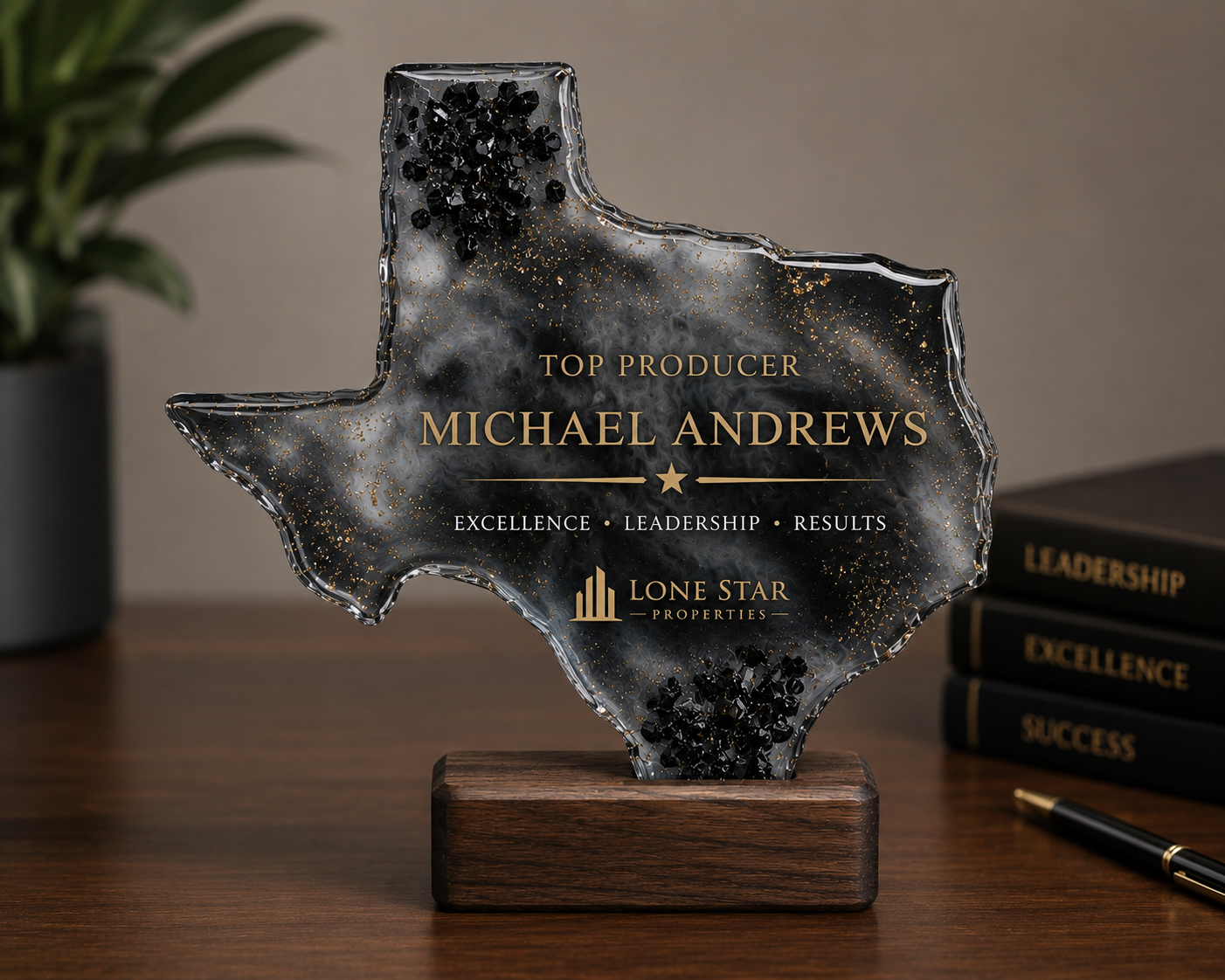 Top Producer Texas I Resin Decor